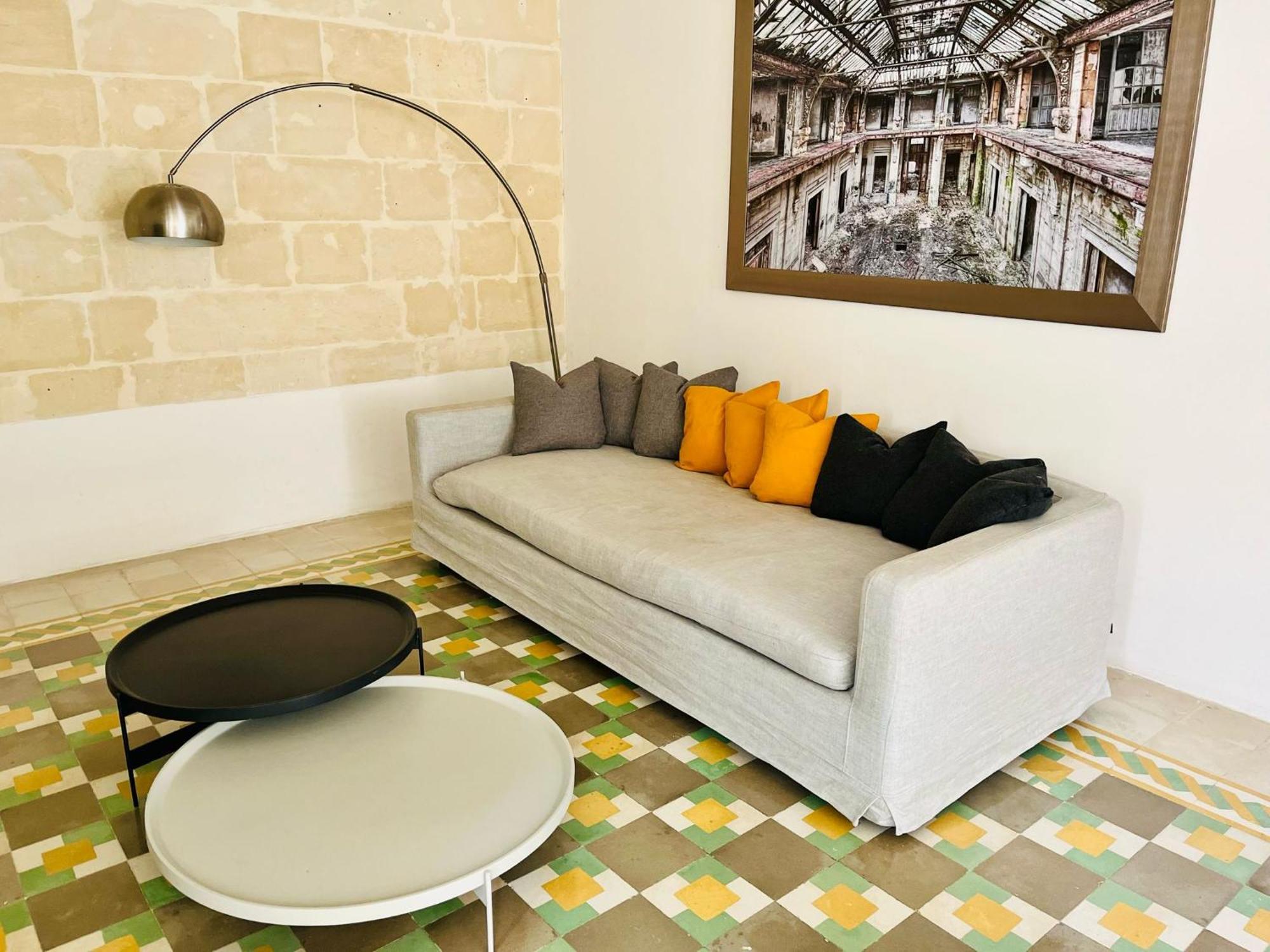 Cozy Charming Apartment In Old Bakery Street Valeta Exterior foto